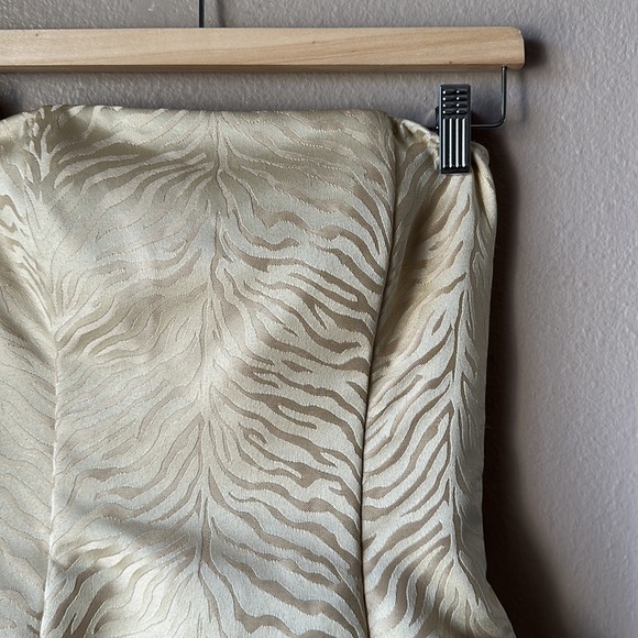 JESSICA MCCLINTOCK Gold Strapless Puffy Mini Party Dress - Picture 2 of 7